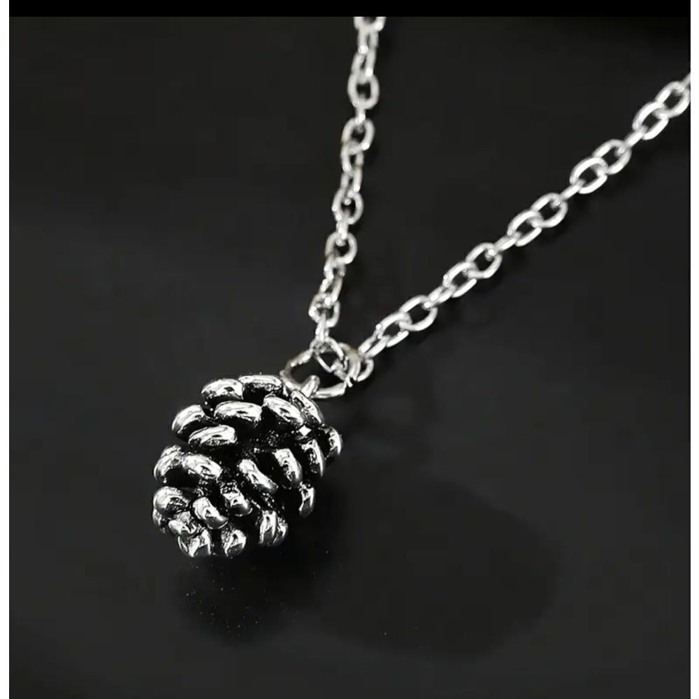 Elegant 14K Gold-Plated Pine Cone Pinecone Necklace - Silvertone